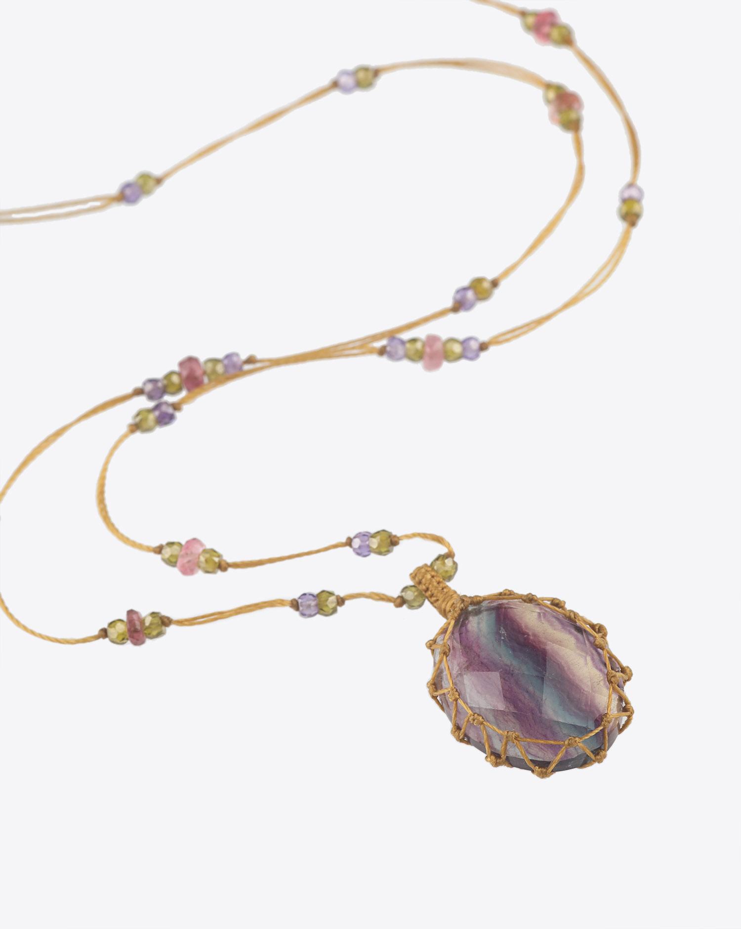 Sharing Collier Court TIBETAN Sur Cordon Beige - Rainbow Fluorite  