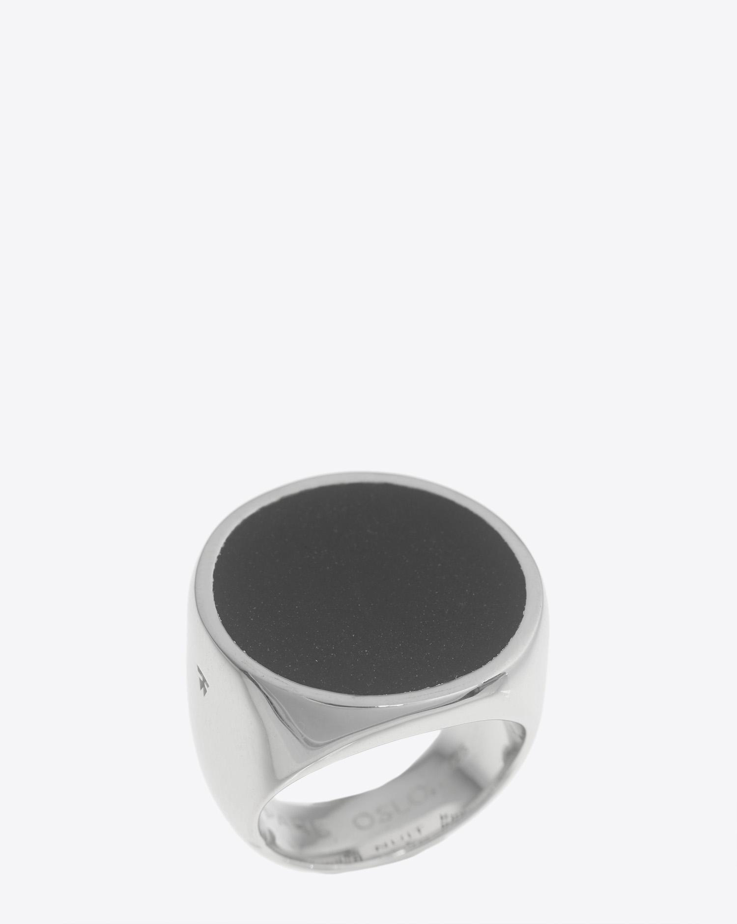 Tom Wood Flush Black Onyx Circle Ring pour Unisexe