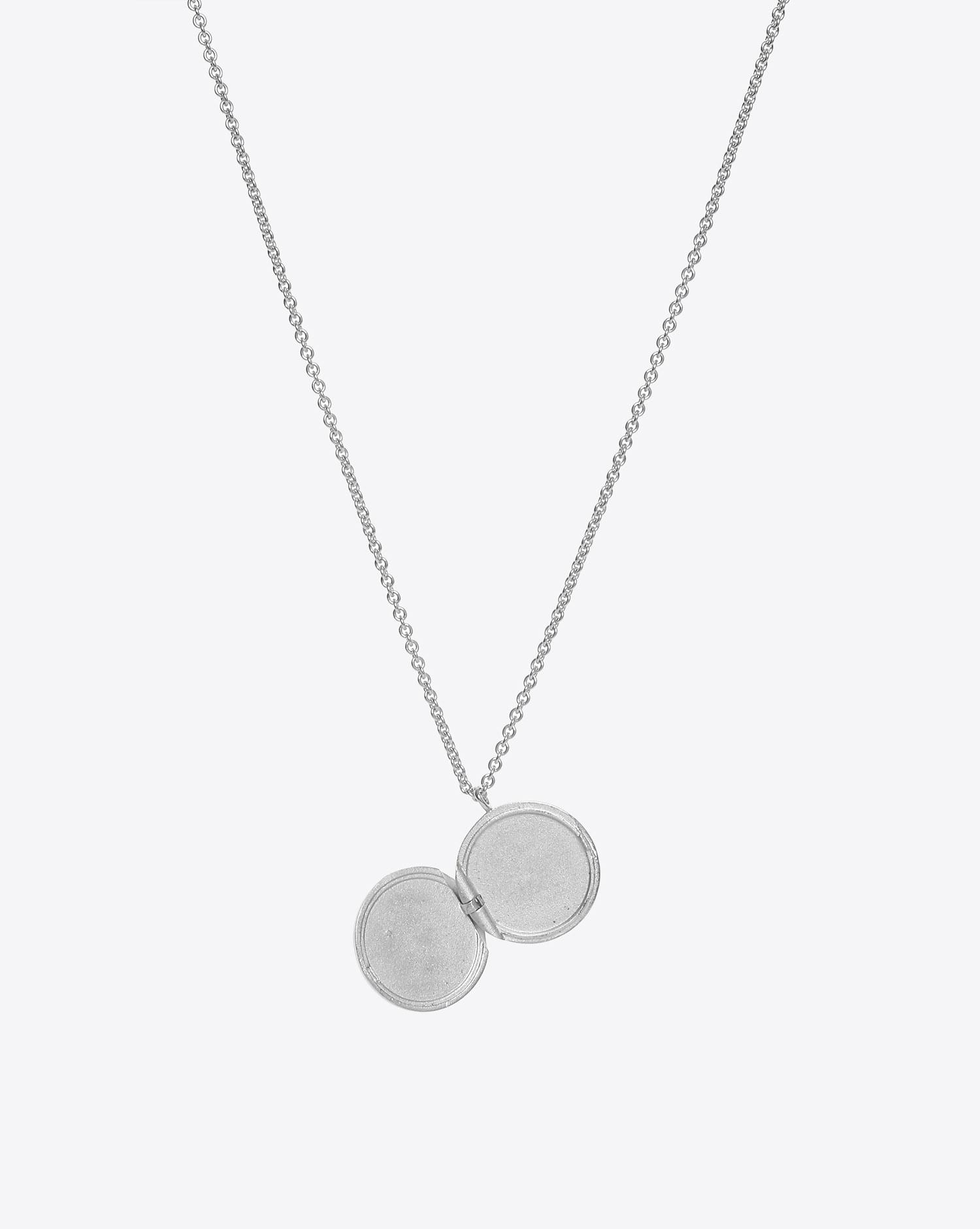 Produit Tom Wood Medaillon Pendant  