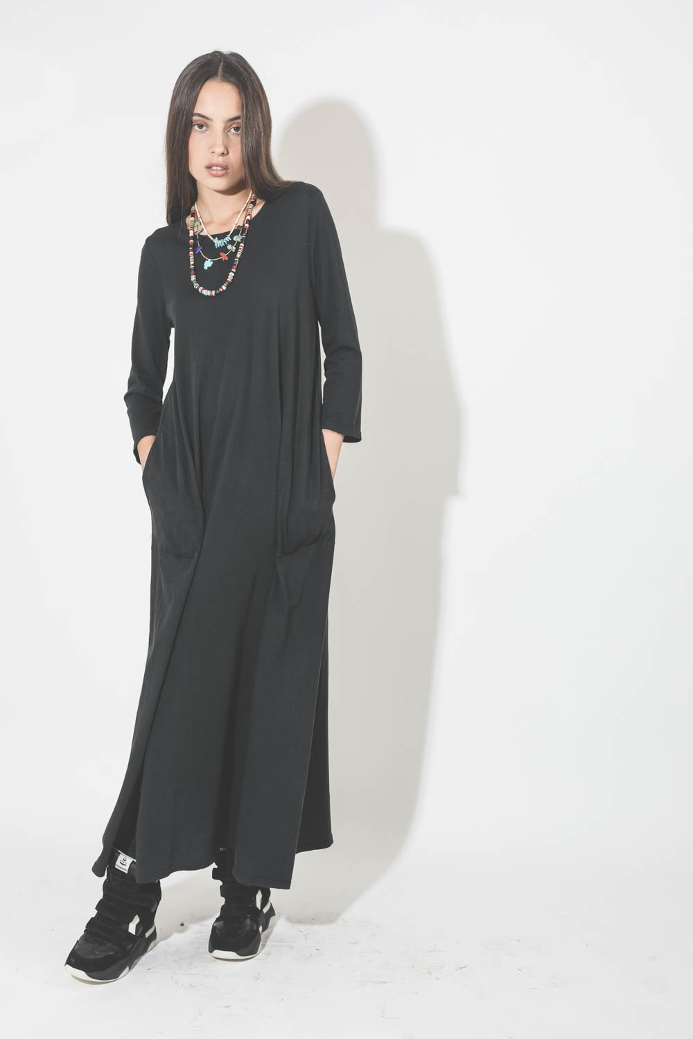 Image du produit Raquel Allegra Pré-Collection Drama Maxi Dress - Black  - 2