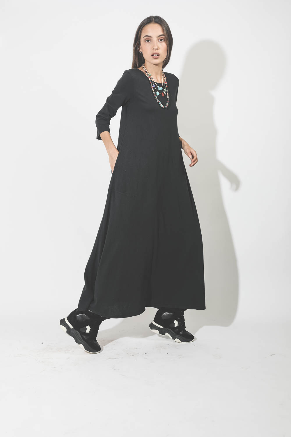 Image du produit Raquel Allegra Pré-Collection Drama Maxi Dress - Black  - 4