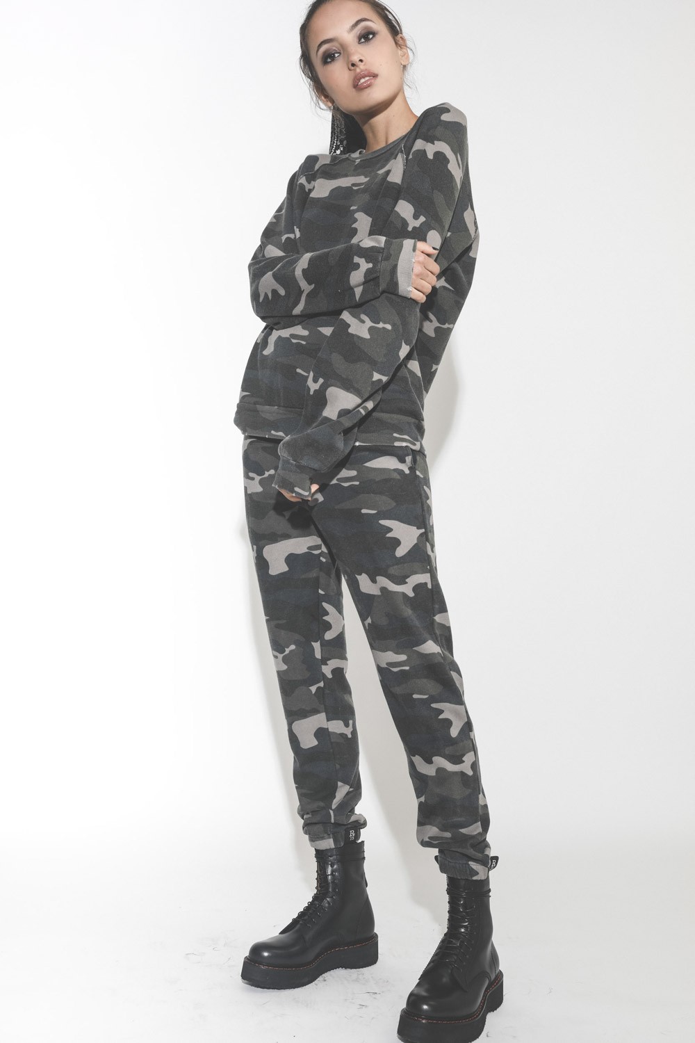 Ragdoll LA Oversized Sweatshirt Camo Army pour Femme