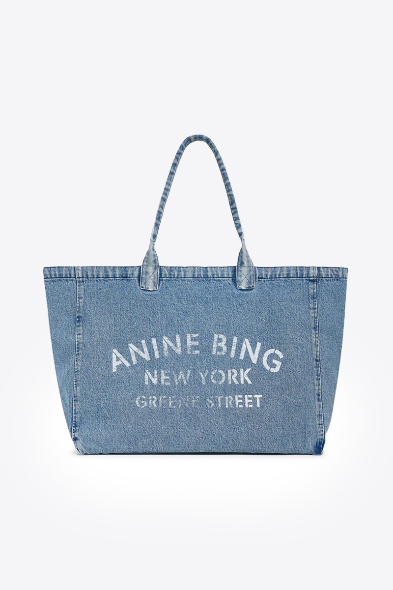 Produit Cabas Leo Denim Tote Anine Bing en toile de coton bleu délavé. Vue de face.