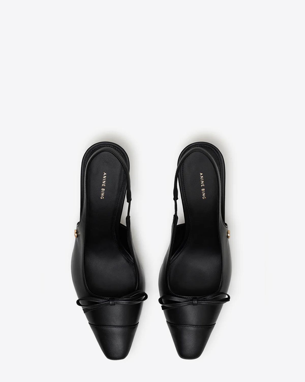 Escarping Slingback Freya Anine Bing en cuir noir. 