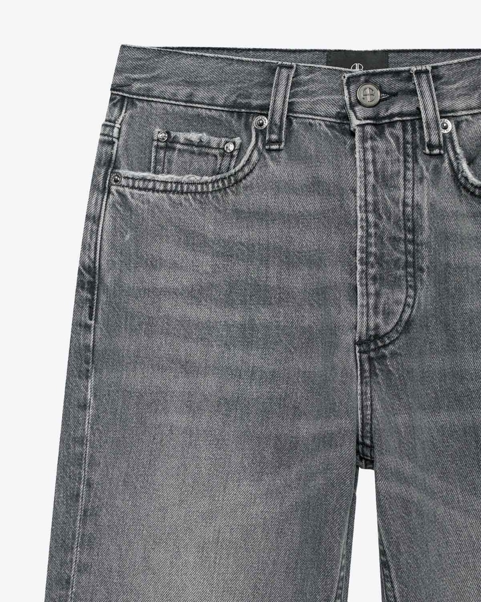 Jean Bruno Anine Bing en denim gris d&eacute;lavage Ash Grey. D&eacute;tail de l'usure de la toile.