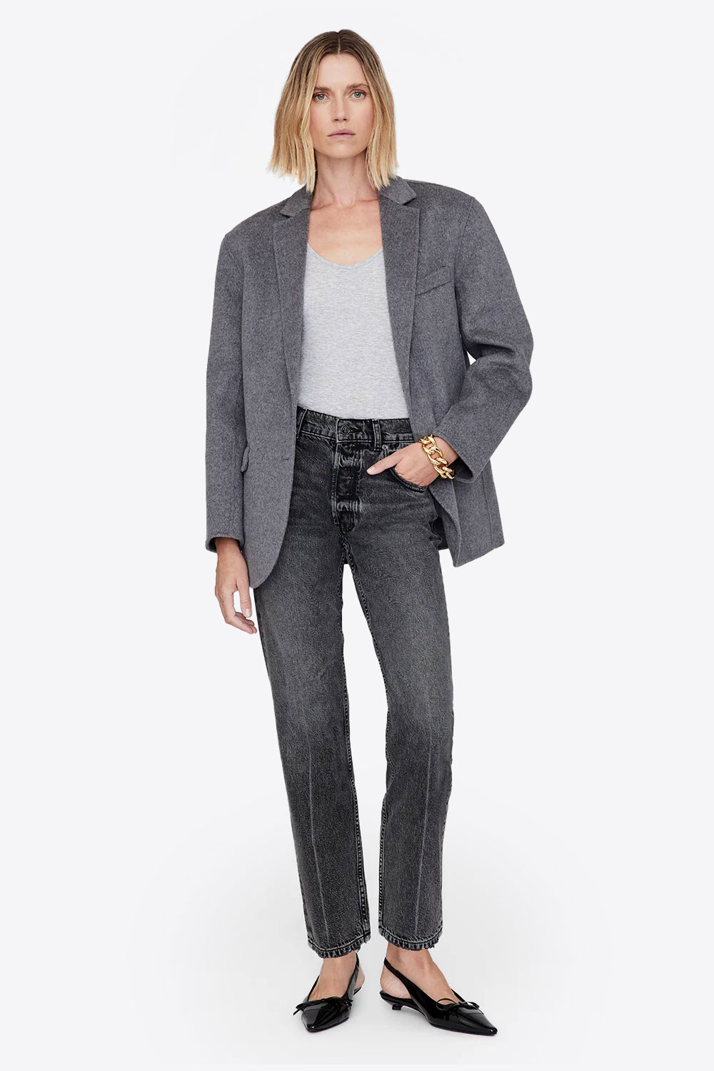 Produit Jean Kate Anine Bing en coton gris. Vue porté face. 