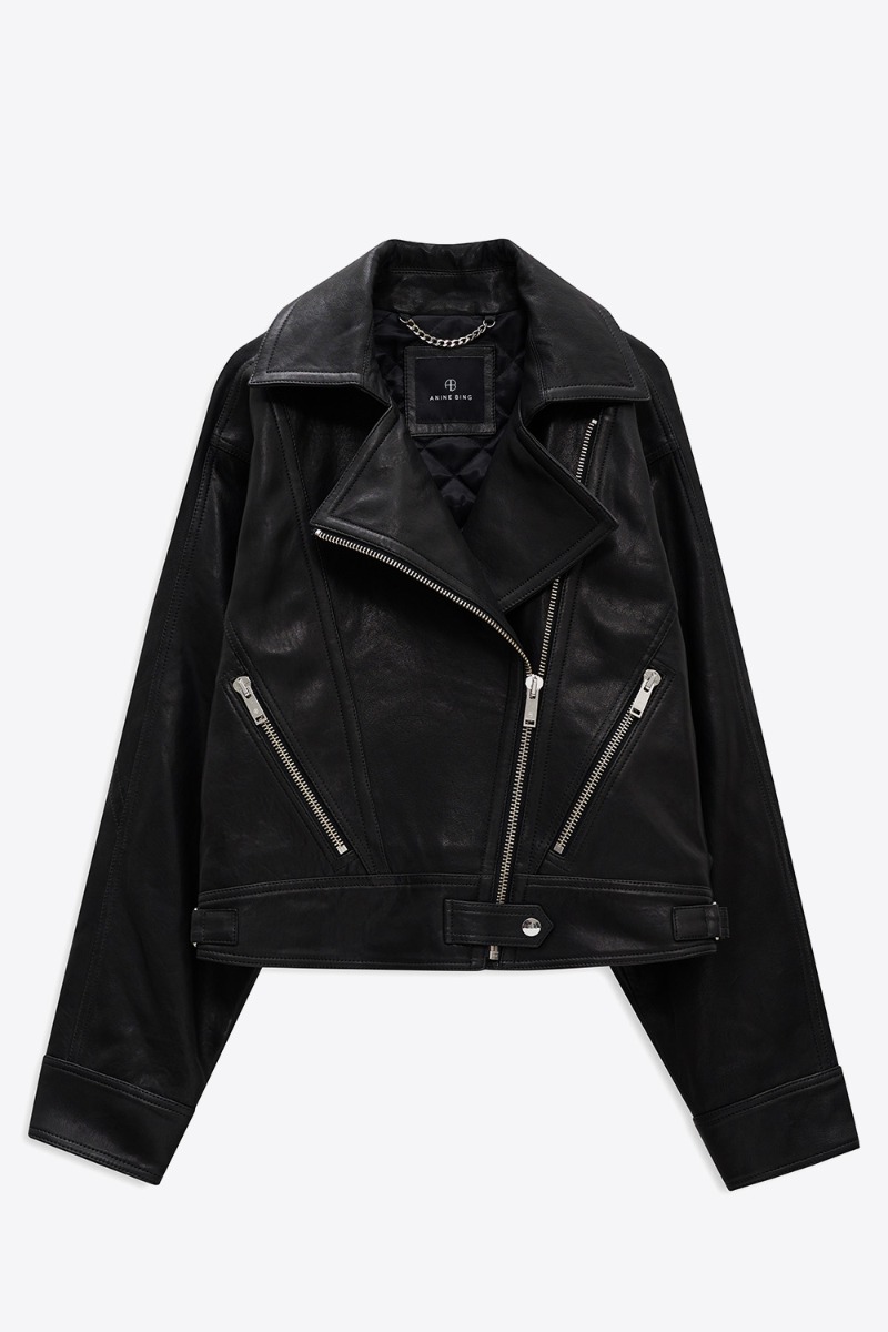 Produit Perfecto Julie Anine Bing en cuir noir. Vue de face.