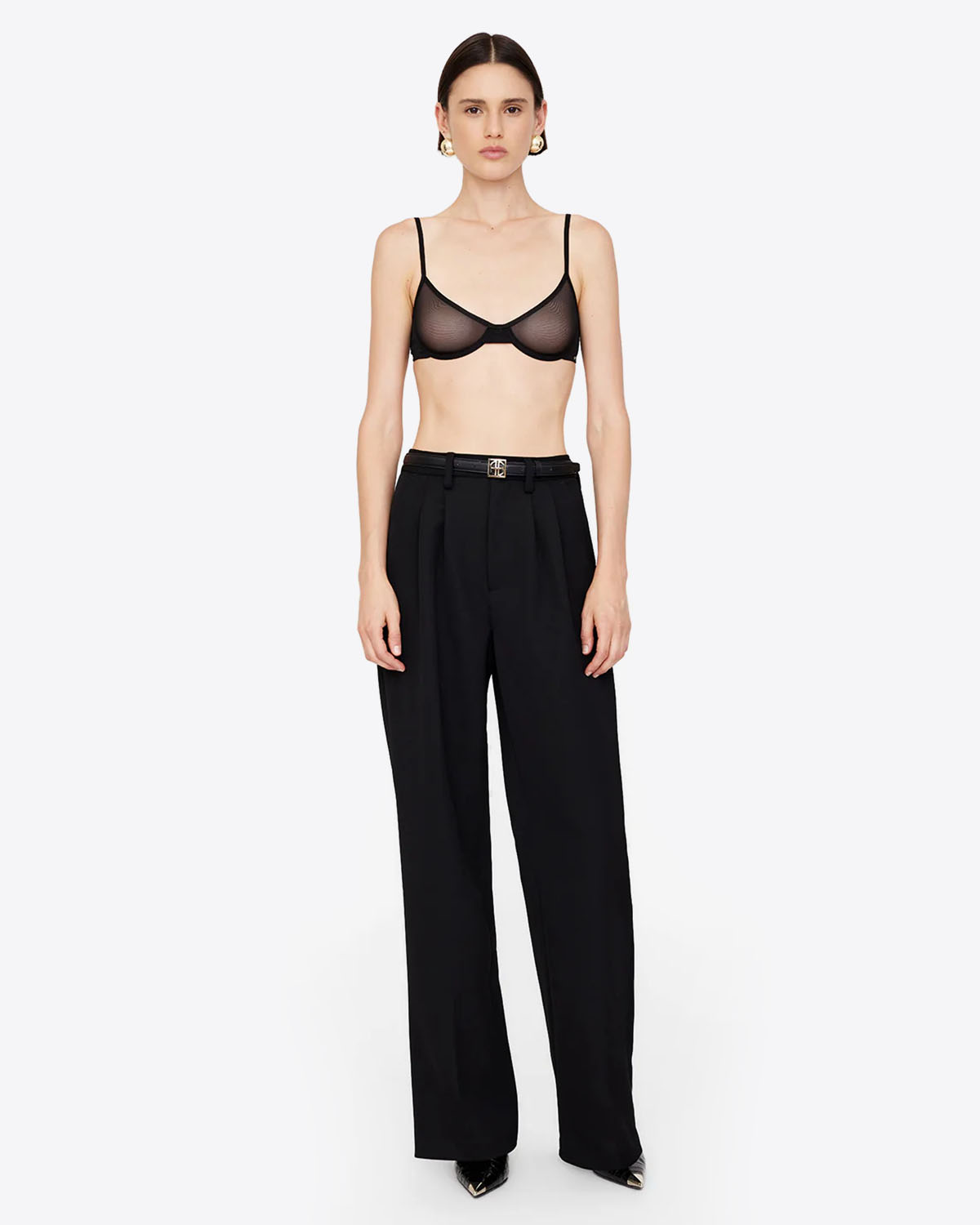 Soutien-Gorge Vena Anine Bing noir. Porté vue face. 