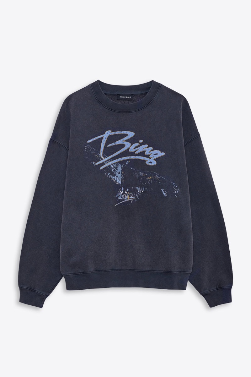 Sweat-shirt Spencer Anine Bing en coton noir d&eacute;lav&eacute; s&eacute;rigraphie aigle et logo Bing bleu. Vue de face.