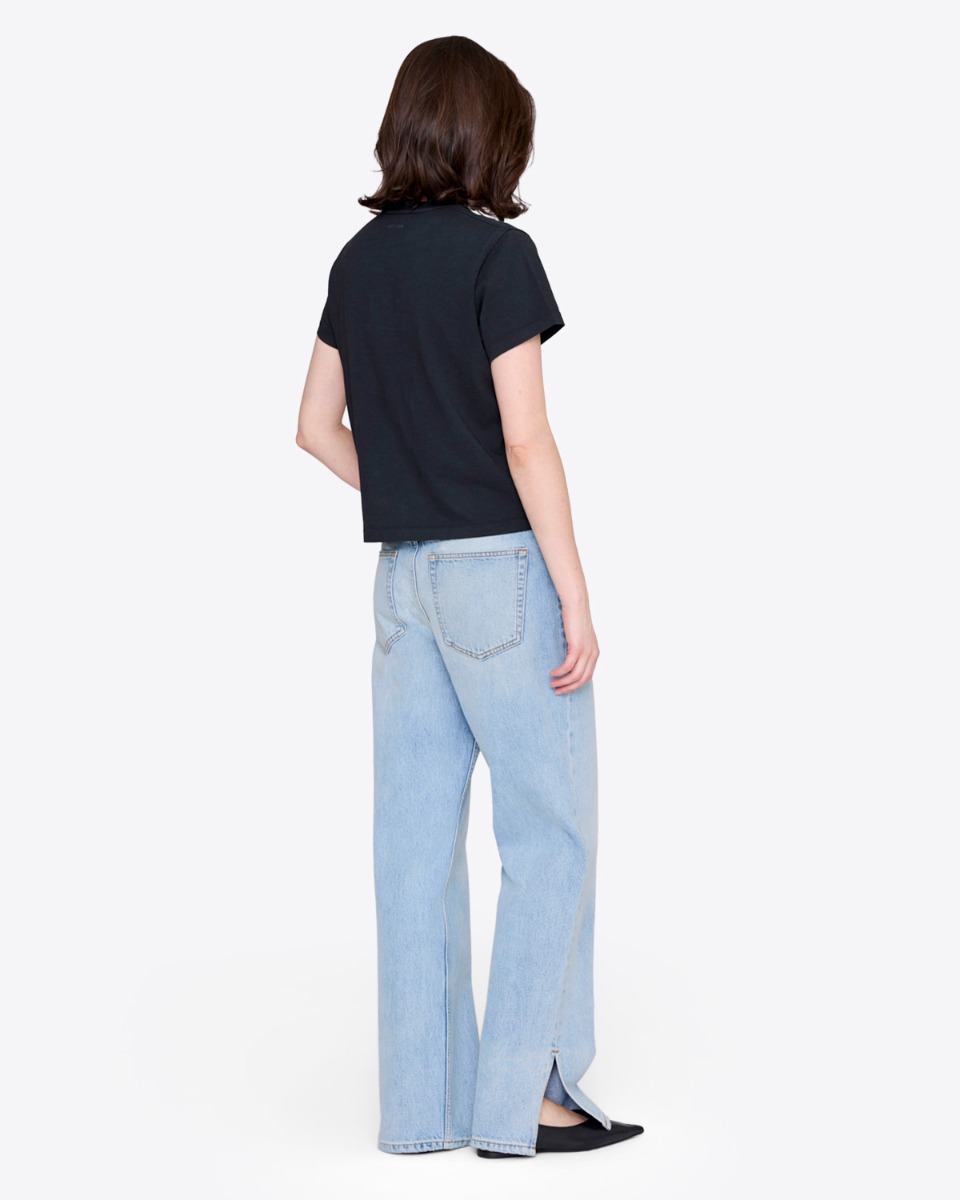 Tee-shirt manches courtes &laquo; I see you I love you &raquo; en coton noir Anine Bing, port&eacute; de dos.
