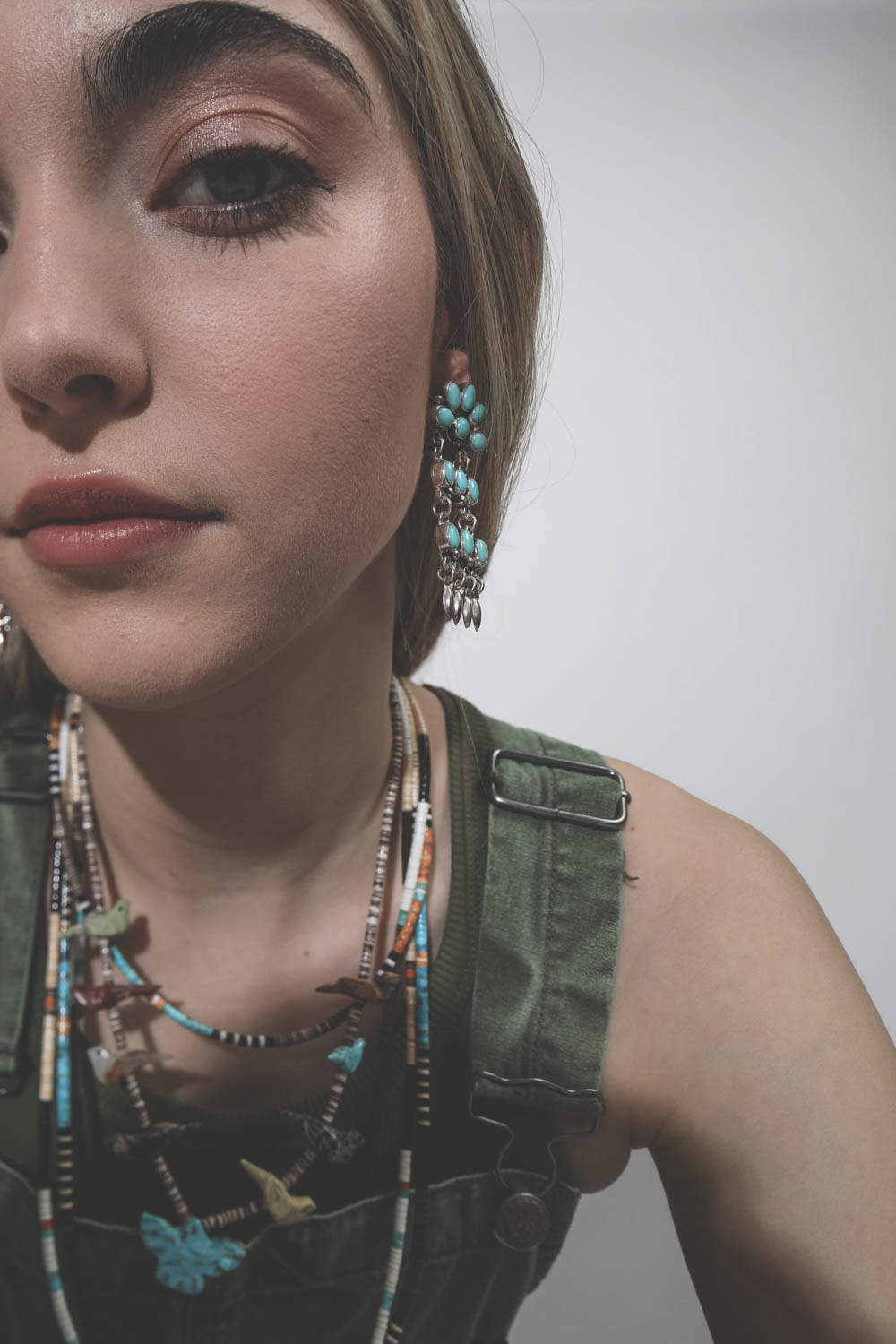 Boucles d'oreilles en argent et turquoises Harpo Paris. 