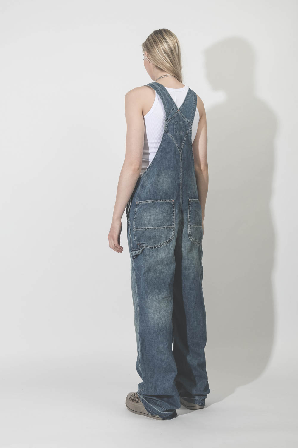 Salopette en jean Damon Overall Windsor blue R13. Dos.