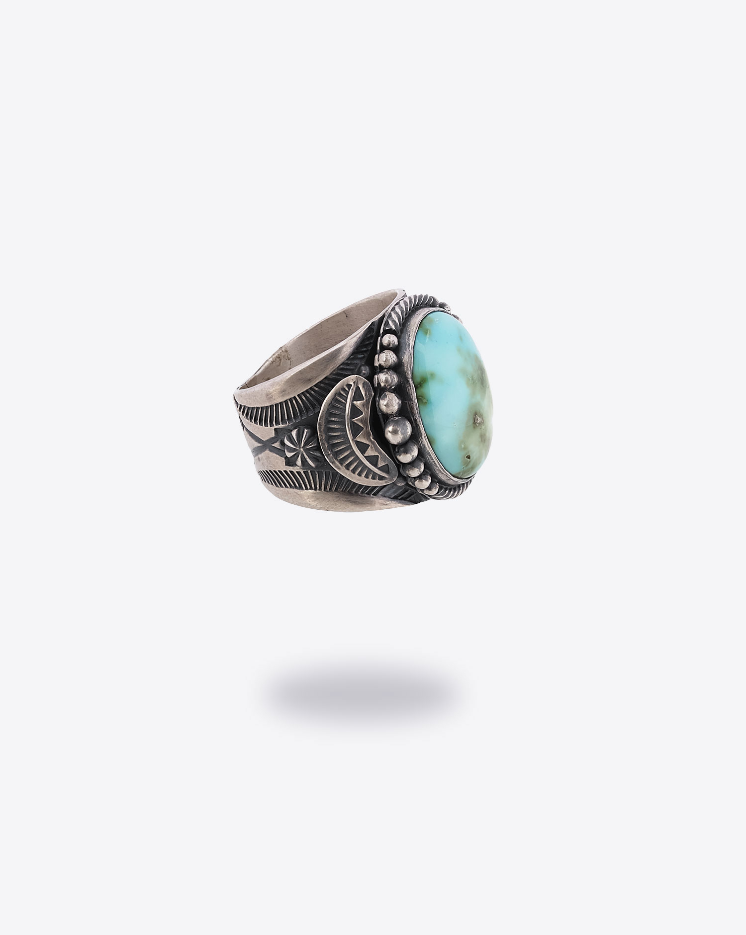 Produit Bague Bernyse Charvez Harpo avec pierre turquoise. Vue profil. 
