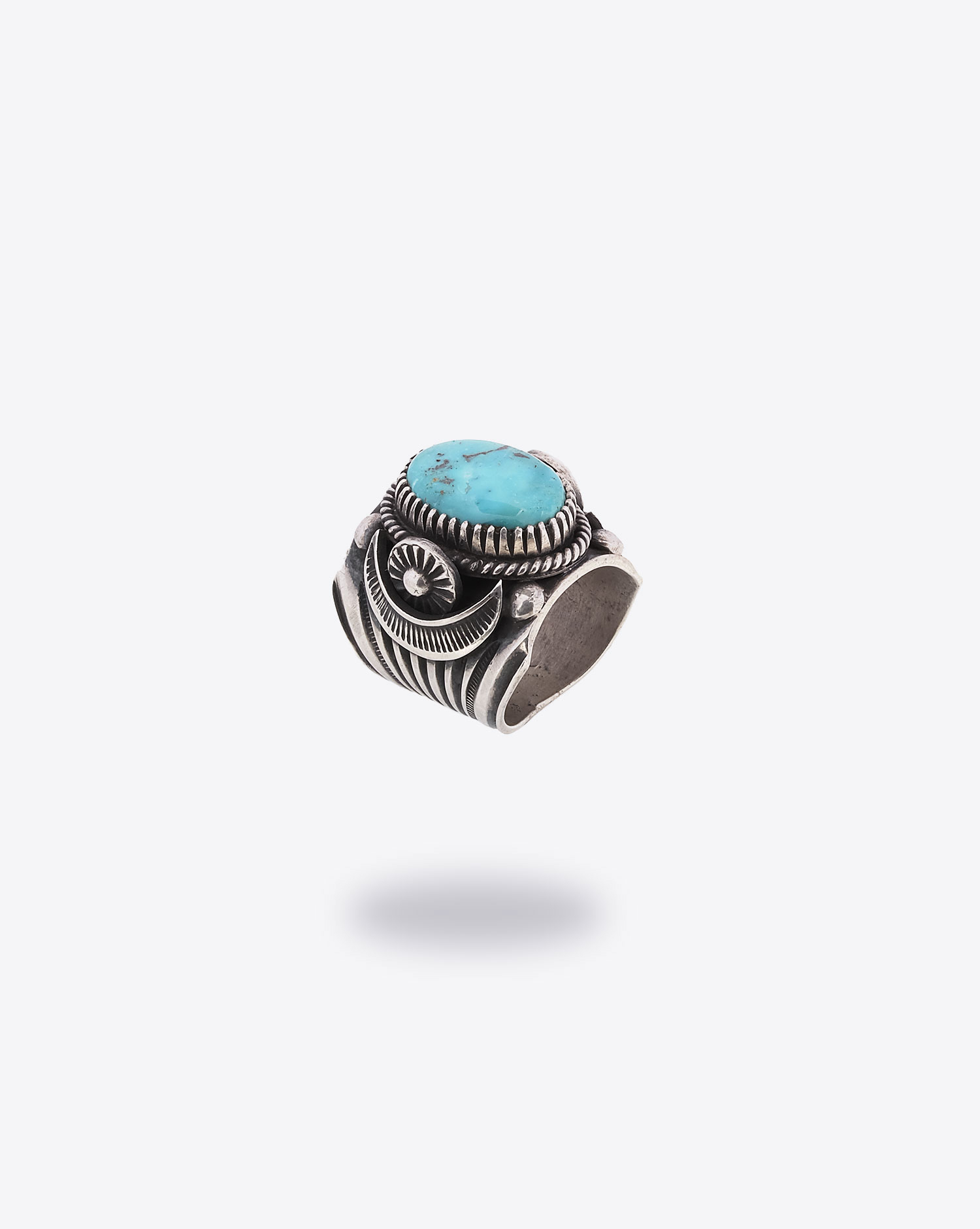 Produit Bague Delbert Gordon Harpo avec pierre turquoise. 