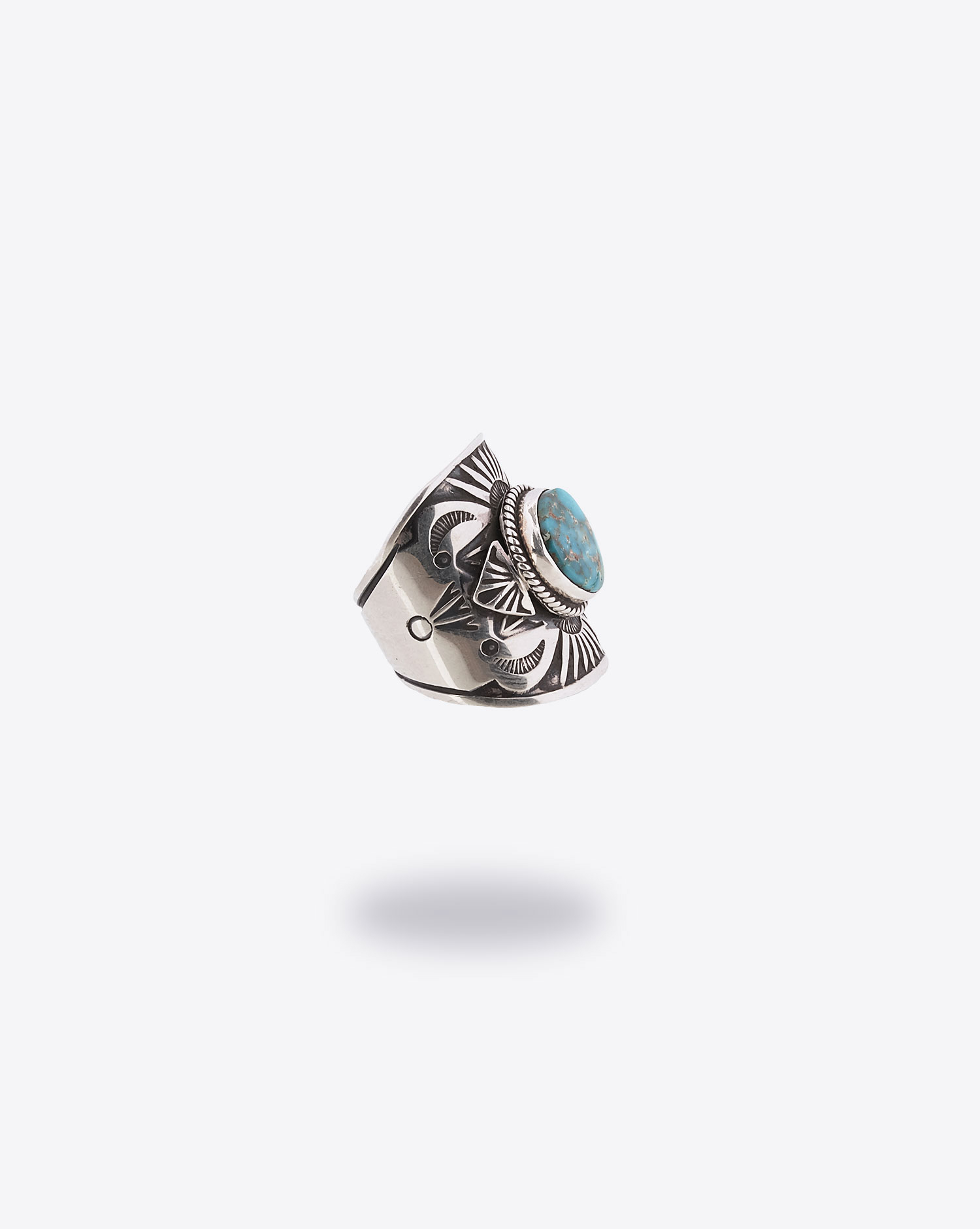 Produit Bague Derrick Harpo avec une pierre turquoise Pilot Mountain. 