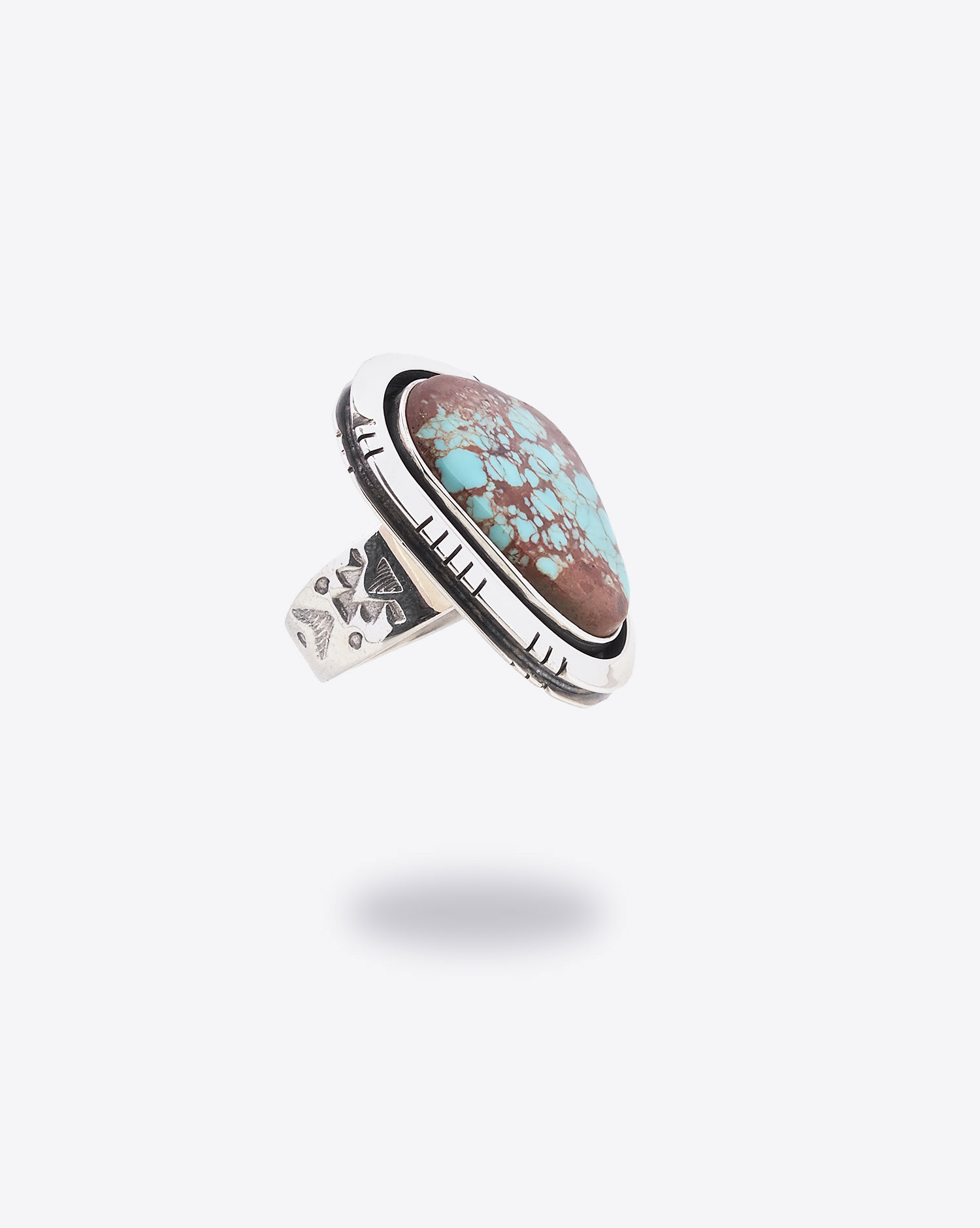 Produit Bague L.J Navajo Harpo avec une pierre turquoise. 