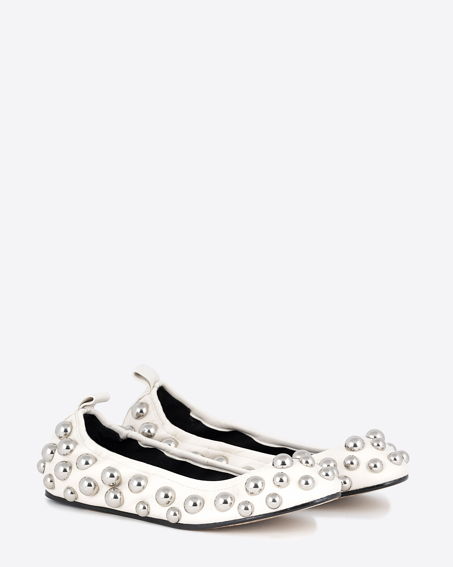 Produit Ballerines Belna avec clous Isabel Marant blanches. 