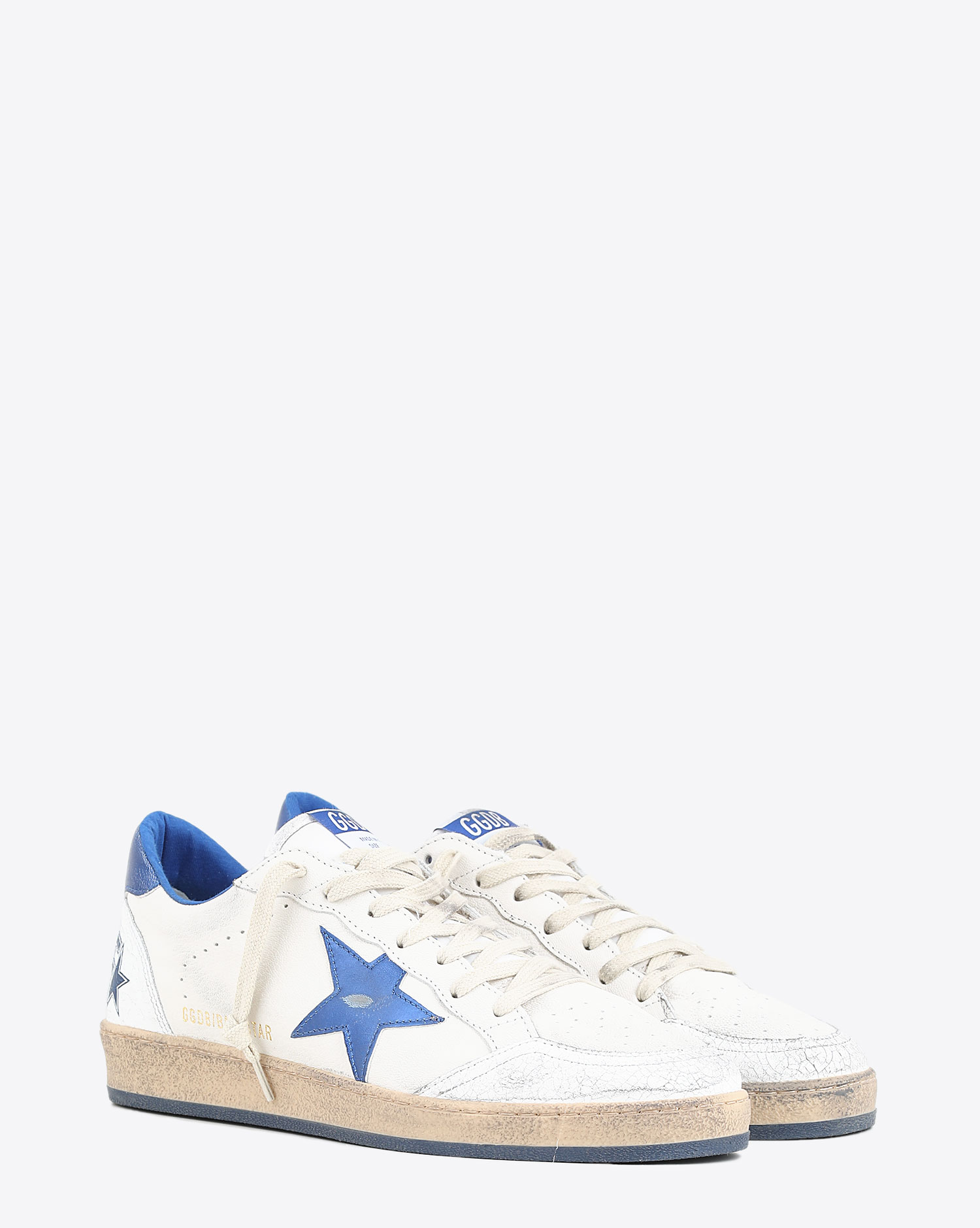 Sneakers en cuir blanc étoile bleue Ballstar Golden Goose Homme. Face.