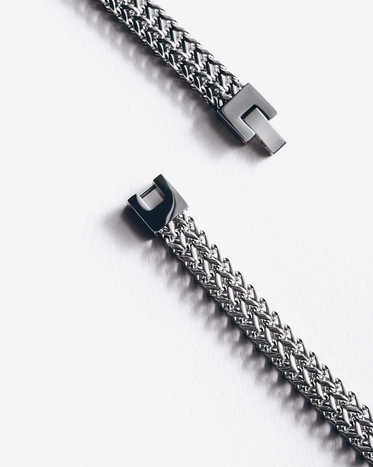 Produit Bracelet chaine en argent Mikuta. Détail du fermoir.