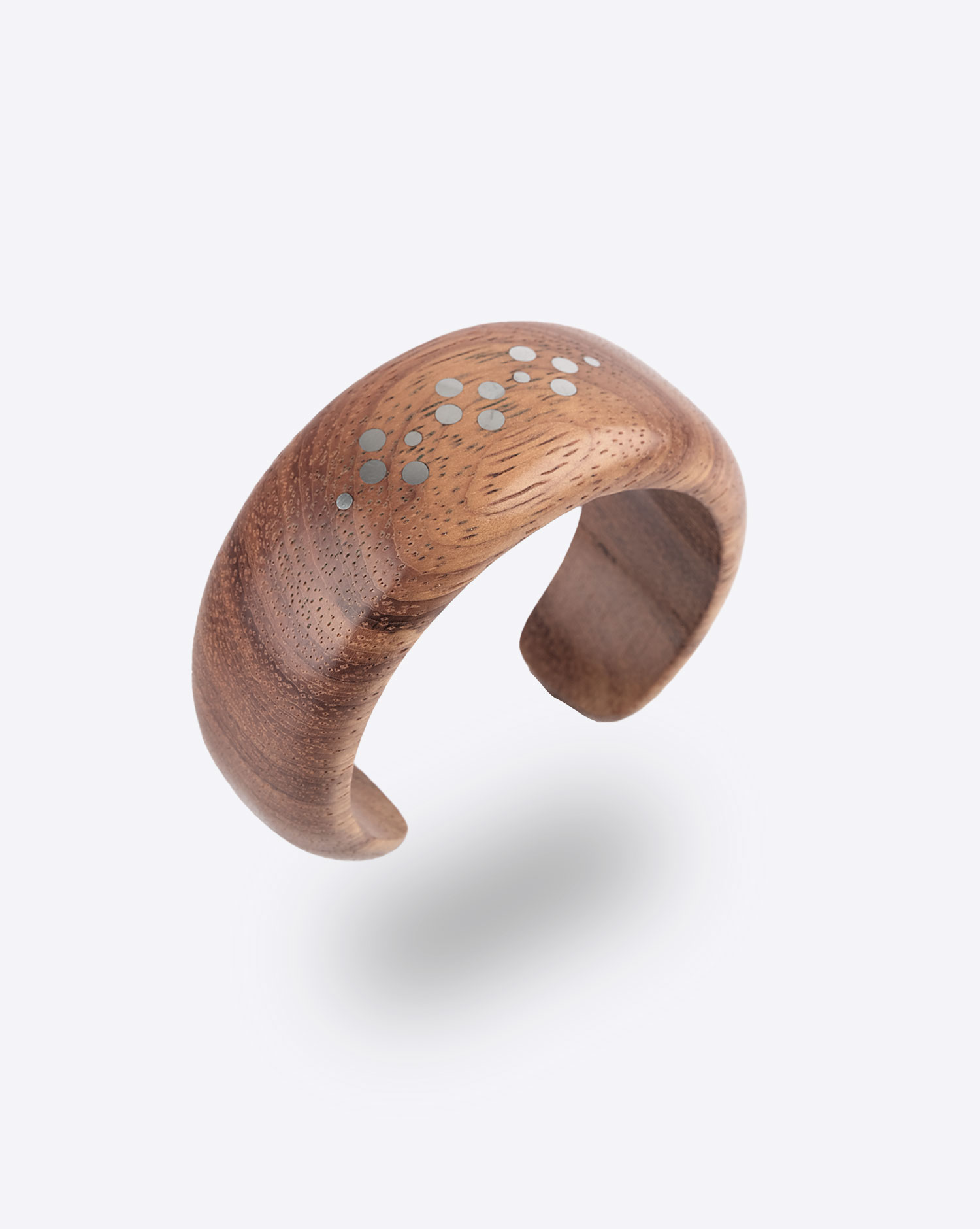 Produit Bracelet manchette Wonder Isabel Marant en bois. 
