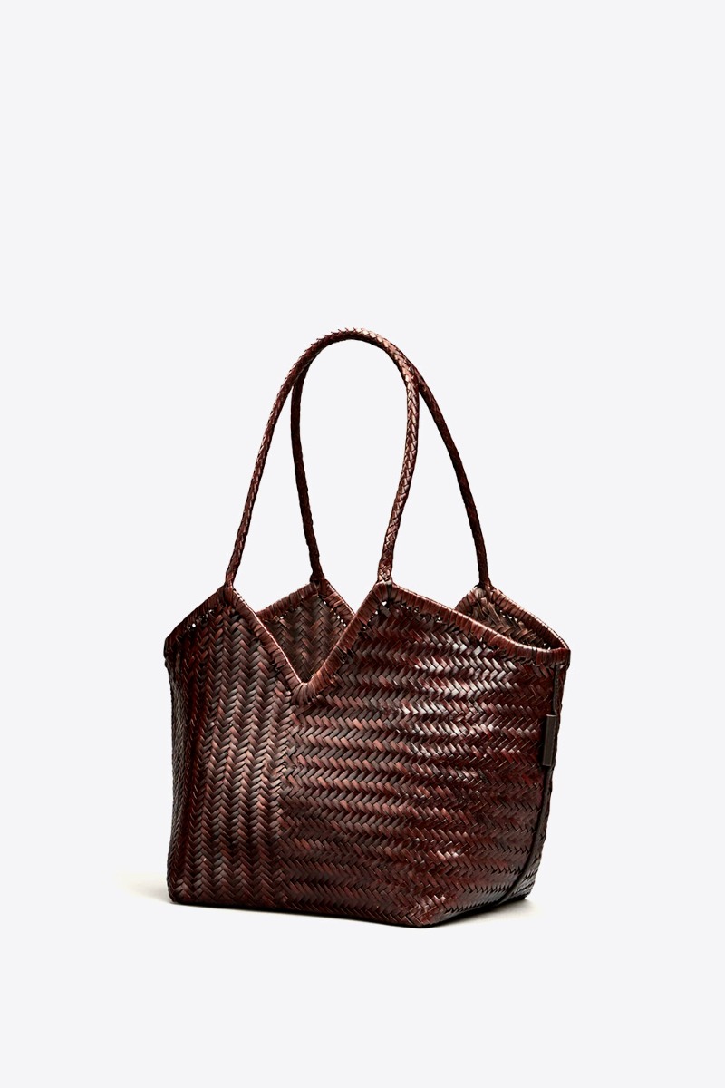 Sac cabas Humi Cala Jade en cuir tress&eacute; Umber (marron tr&egrave;s fonc&eacute;). Vue de profil.