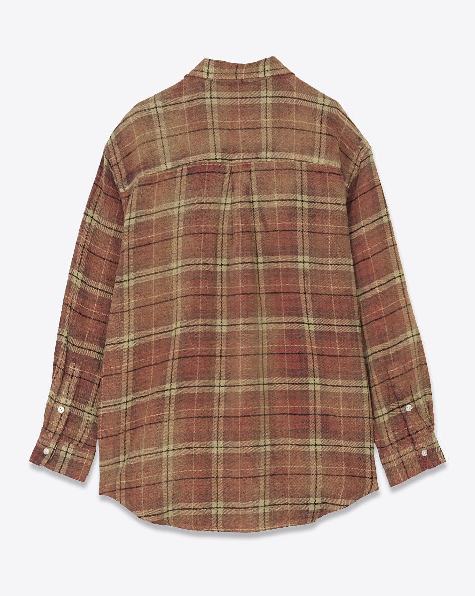 Chemise oversize Boyfriend Shirt R13 en flanelle à carreaux rouges et marron. Vue de dos.