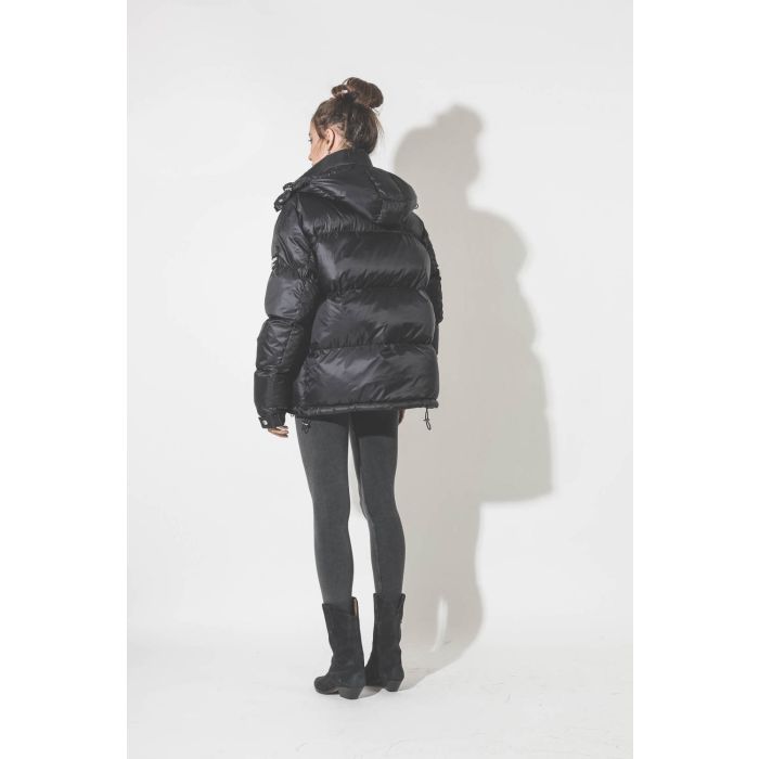 Doudoune White Space Scott Down Jacket Black. Porté dos.