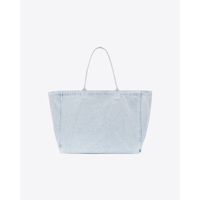 Cabas Leo Anine Bing en toile denim bleu clair et logo « ANINE BING » sur le devant. Vue de dos.
