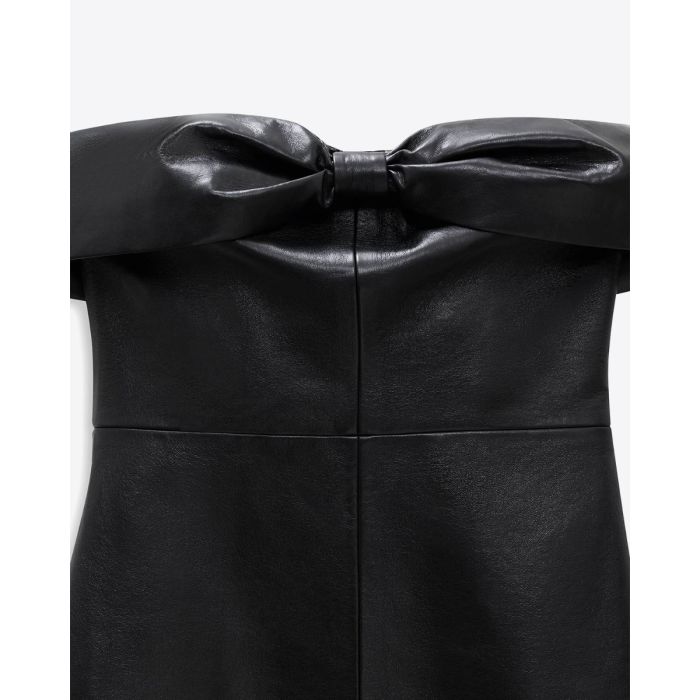 Robe courte bustier Colleen Anine Bing en cuir noir recyclé. Détail du nœud.