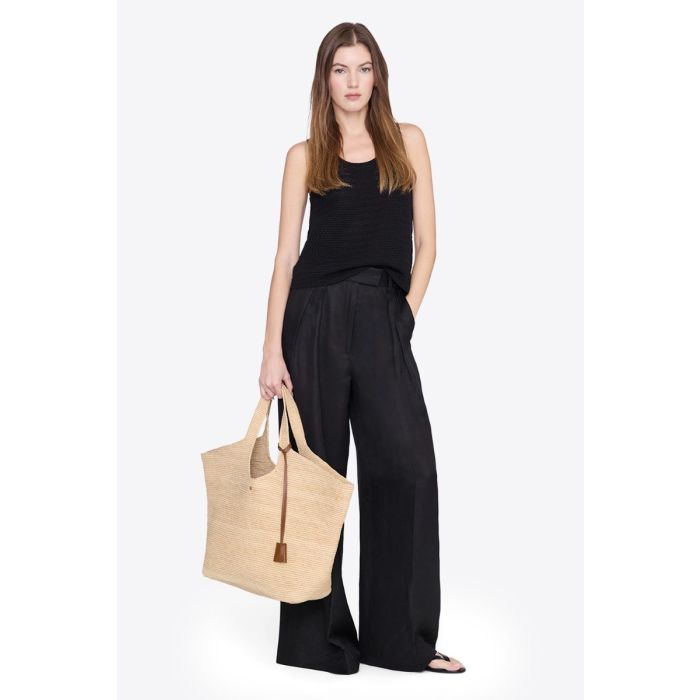 Sac cabas Lili Tote Anine Bing en raphia naturel porté main.