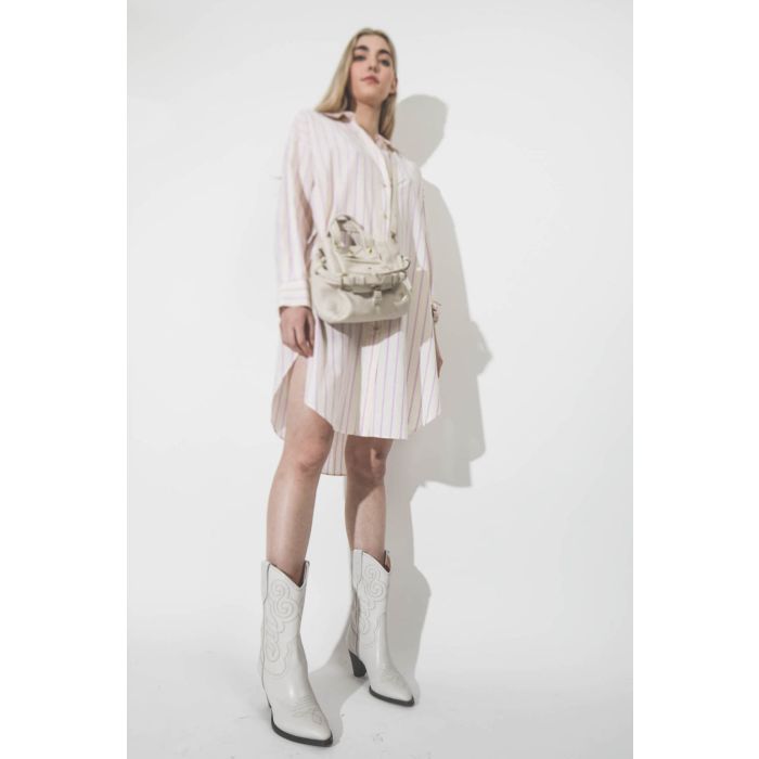 Mini sac bandoulière en cuir grainé crème Billy Nano Jérôme Dreyfuss. Porté crossbody. 