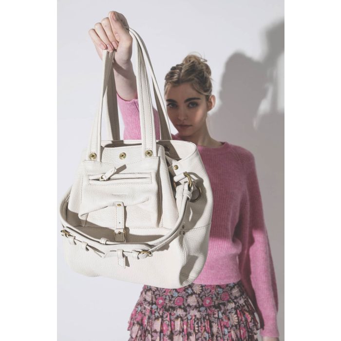 Sac cabas en cuir grainé crème Billy S Jérôme Dreyfuss. Porté face.
