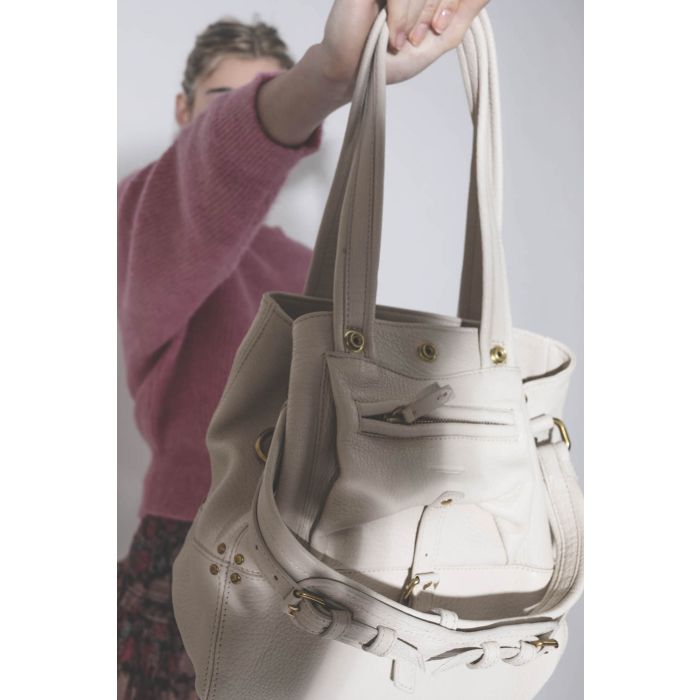 Sac cabas en cuir grainé crème Billy S Jérôme Dreyfuss. Gros plan.