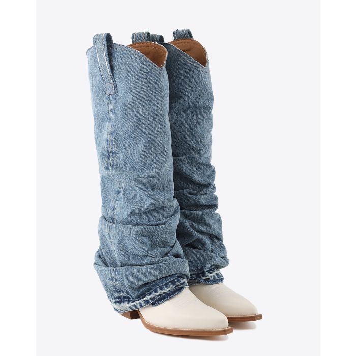 Bottes santiags cowboy en cuir blanc et denim r13. Face.