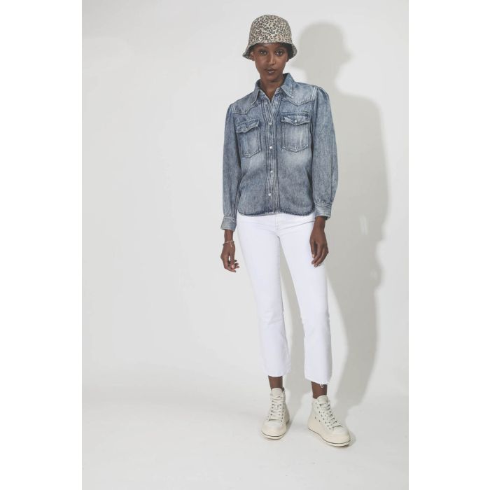 Chemise en denim fluide bleu ciel Tahisse Isabel Marant Etoile. Porté face.