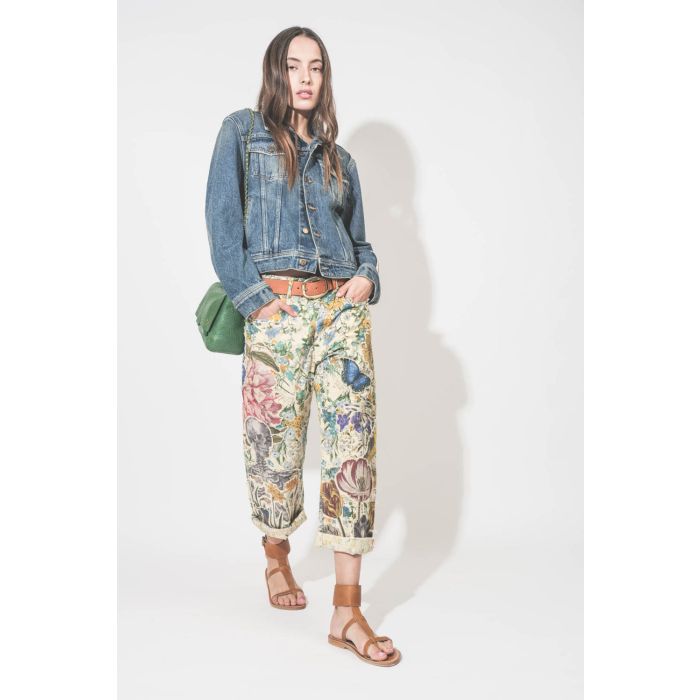 Blouson en jean ajusté en denim bleu Golden Goose. Porté fermé de face à même la peau.