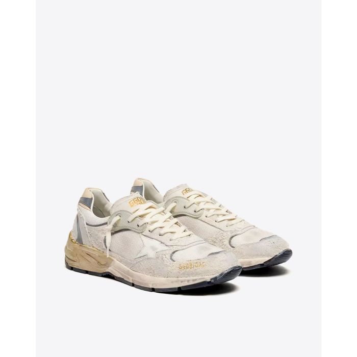 Sneakers Running Dad écru étoile argent Golden Goose pour homme. Vue de face.