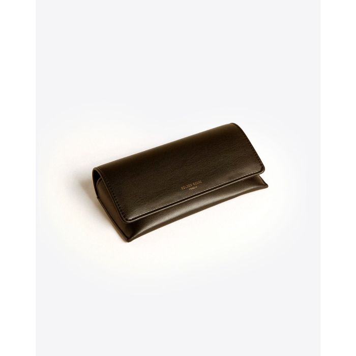 Pochettes en cuir noir pour les lunettes de soleil Golden Goose.