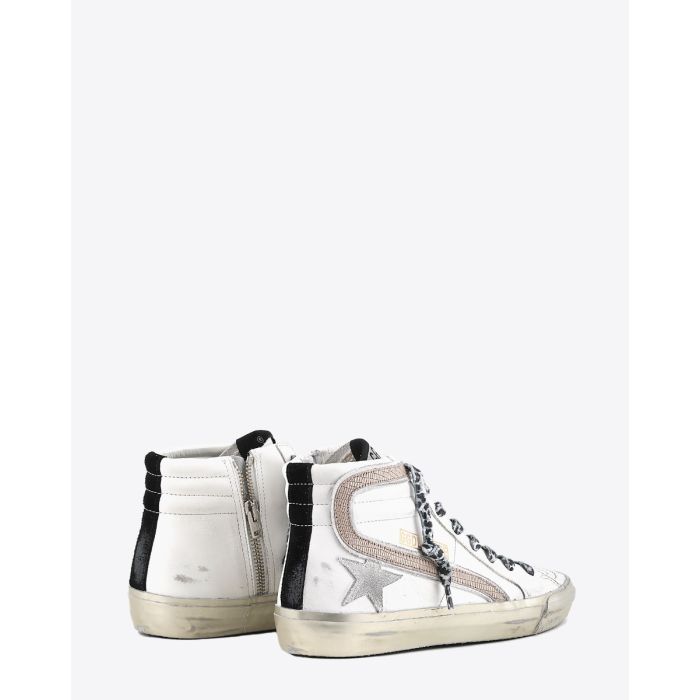 Sneakers Slide Golden Goose en cuir blanc, lacets léopard. Vue de dos.