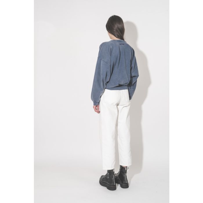 Jean Betty Bull Haikure en coton blanc Off White, porté de dos.