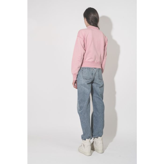 Baskets montantes compensées IM3 Isabel Marant en cuir suédé écru, portées de dos.