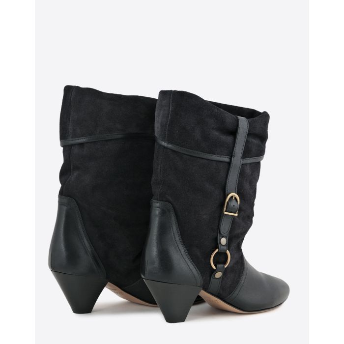 Boots Darner Buckle Isabel Marant en cuir suédé noir délavé et en cuir lisse noir. Vue de dos.
