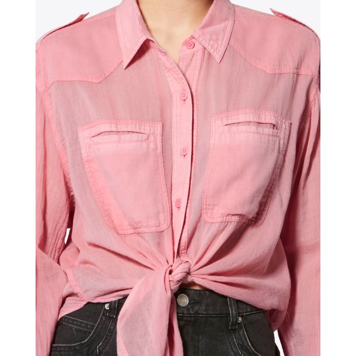 Chemise Valiane Isabel Marant Etoile en voile de coton rose Bubblegum.  Détail des poches plaquées.