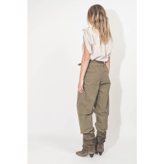 Pantalon Celia Isabel Marant en coton kaki. Porté de face. Porté de dos.