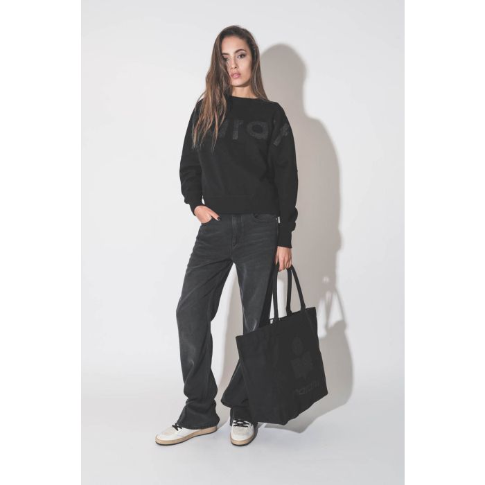 Sweatshirt manches chauve-souris noir logo MARANT à paillettes Houston Isabel Marant Etoile. Porté de face.