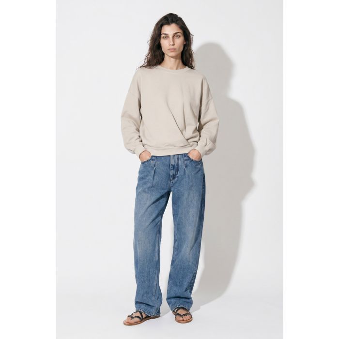 Sweatshirt Sauria Isabel Marant Etoile en coton beige porté de face.