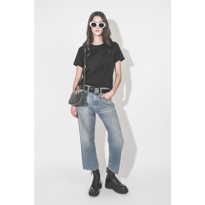 T-shirt Aby Isabel Marant Étoile en coton noir, logo brodé ton sur ton au-dessus de la poitrine, porté de face.