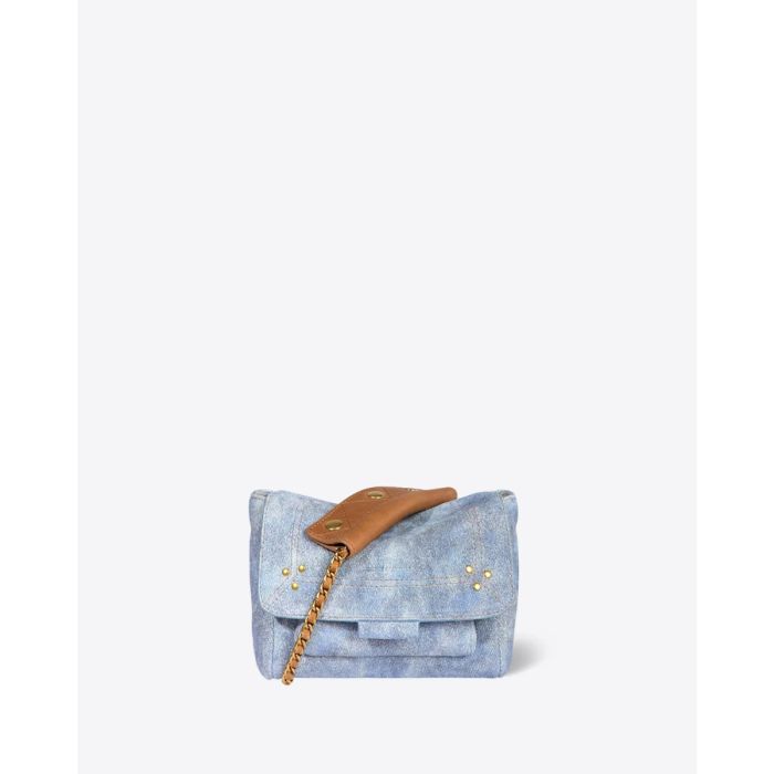 Sac Lulu S Jérôme Dreyfuss en cuir suédé jeans délavé. Vue de face. Détail de la patte en cuir pour raccourcir la bandoulière.