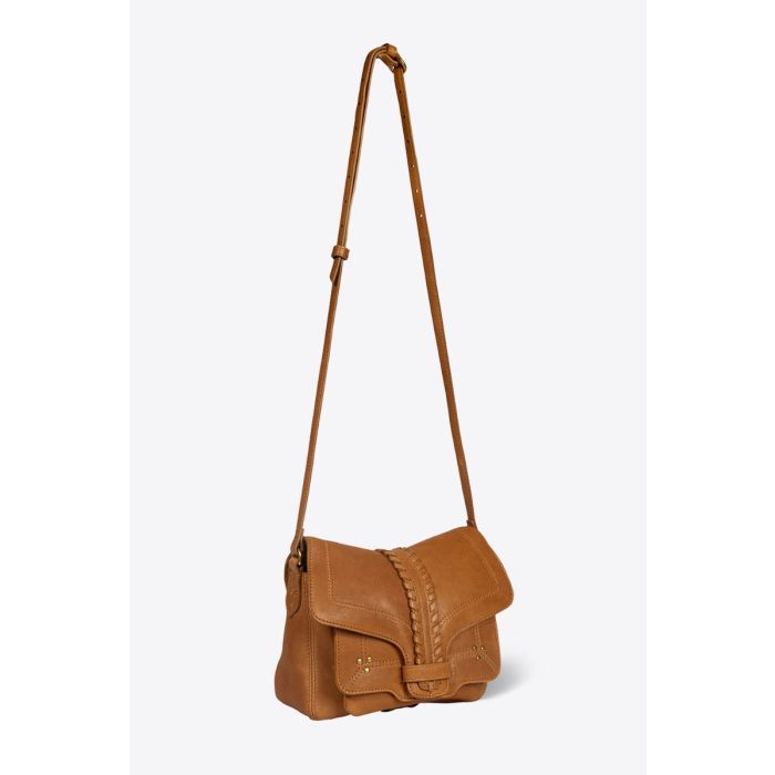 Sac Harry S Jérôme Dreyfuss en cuir camel. Vue de profil avec la bandoulière longue.