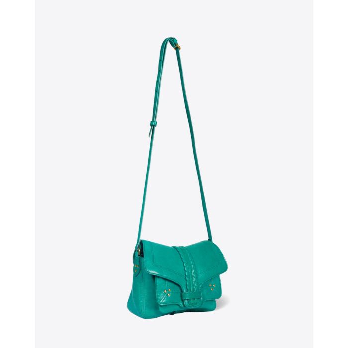 Sac Harry S Jérôme Dreyfuss en cuir de chèvre turquoise. Détail de la bandoulière longue en cuir.